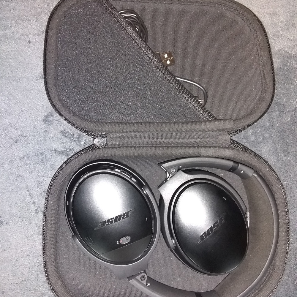 Bose Wireless Comfort Quite 35II Headphones
